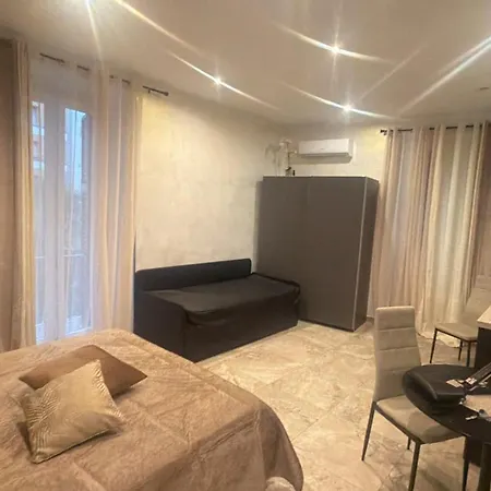 Aeterna Roma Sapienza Suites